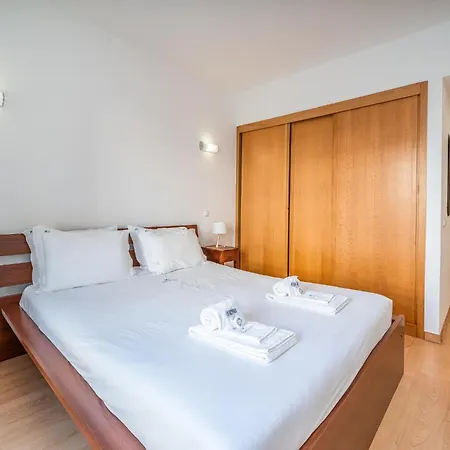 Bright Marina With Peaceful Views #1991 Lagos