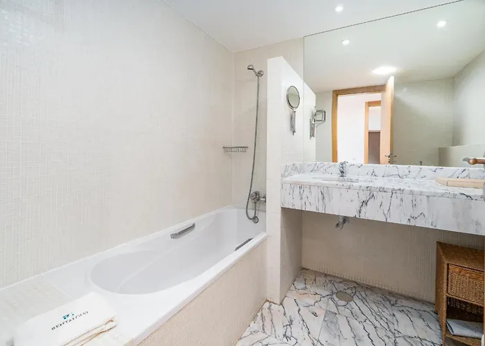 Bright Marina With Peaceful Views #1991 *