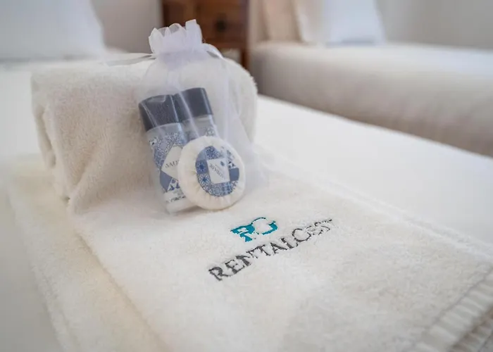 Bright Marina With Peaceful Views #1991