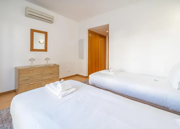 Apartment Bright Marina With Peaceful Views #1991