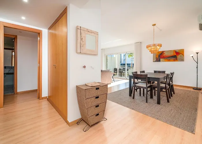 Apartment Bright Marina With Peaceful Views #1991 Lagos