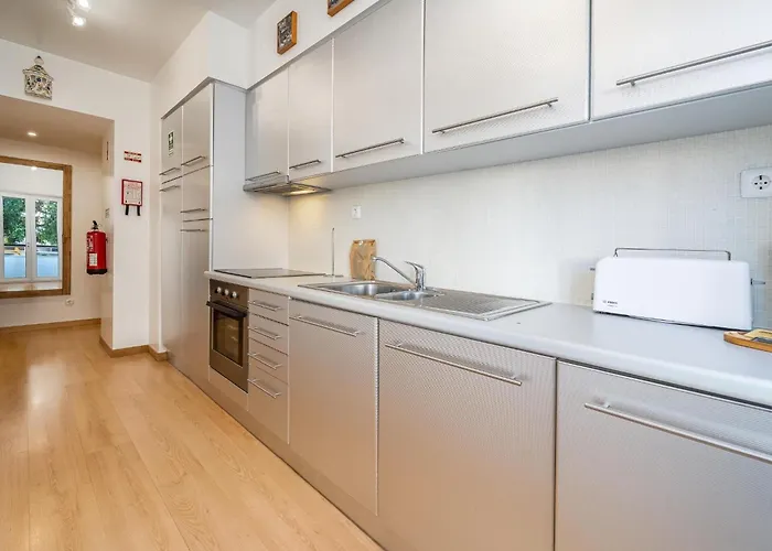 Bright Marina With Peaceful Views #1991